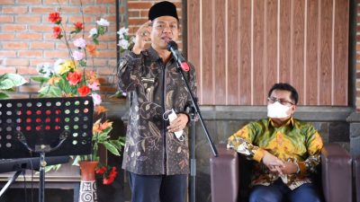 Bupati DS, “Pak Juhana sudah bantu sukseskan program insentif guru ngaji”