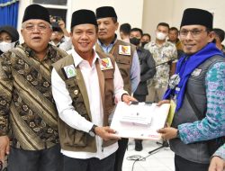 Bupati DS Lepas Kloter Pertama Calon Jamaah Haji Kabupaten Bandung