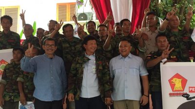 Miris Akan Kesejahteraan Linmas, Yudha Sukmagara Dampingi Perlinmas Ngadu ke Kediaman Prabowo