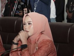 Anggota DPRD Kabupaten Sukabumi 2024-2029 Dilantik, Dilla Nurdian Tekankan Komitmen Melayani Rakyat