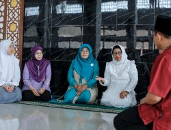 Luar Biasa, Melalui Beasiswa Umrah SMAN 1 Padalarang Umrahkan Dua Siswa dan 1 Guru