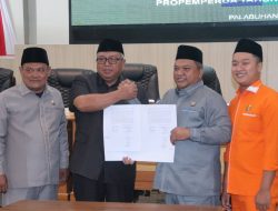 Bupati Sukabumi Tanggapi Pandangan Umum Fraksi DPRD Terkait Raperda APBD 2025