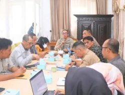 Dihadiri Dispar Kabupaten Sukabumi, Sekda Ade Pimpin Rapat Optimalisasi Pajak dan Retribusi Daerah