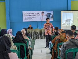 RK Dadan Surya Negara Sosialisasi Perda Fasilitasi Penyelenggaraan Pesantren di Cianjur