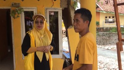 Rumah Direnovasi 3 Tahun Rusak Akibat Luapan Sungai Ci Palabuhan, Dewan Rika Tinjau Lokasi Bencana